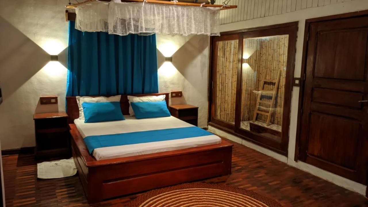 Ampazony Oasis Lodge Mahajanga Extérieur photo