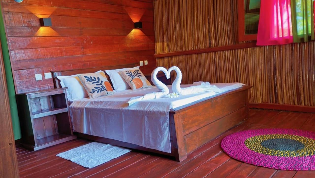 Ampazony Oasis Lodge Mahajanga Extérieur photo