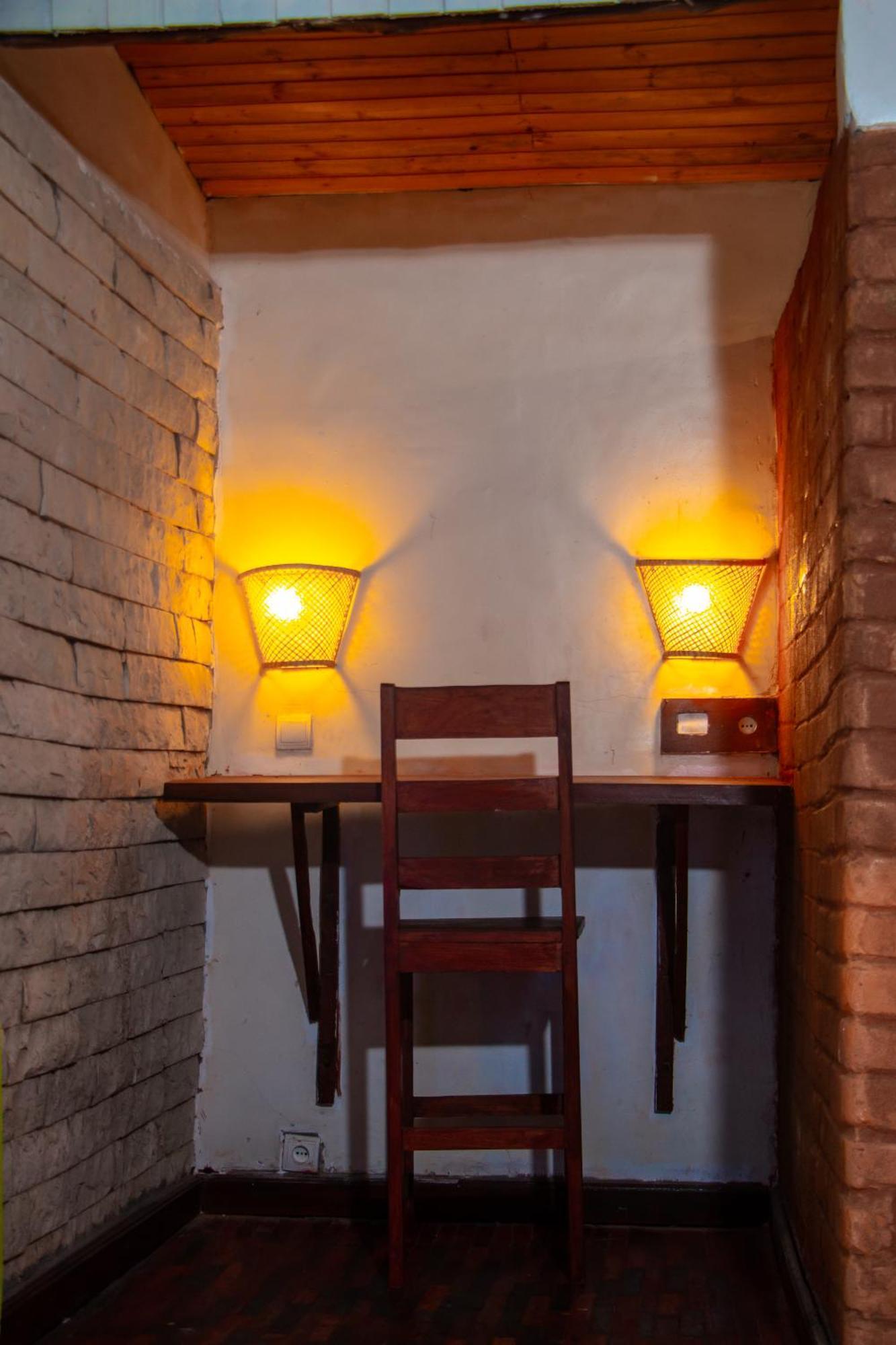 Ampazony Oasis Lodge Mahajanga Extérieur photo
